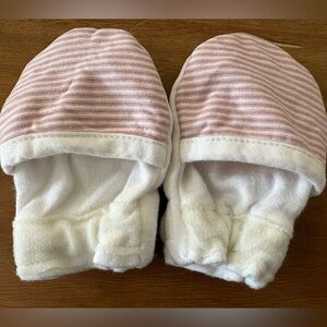 Goumi Striped Baby Mittens